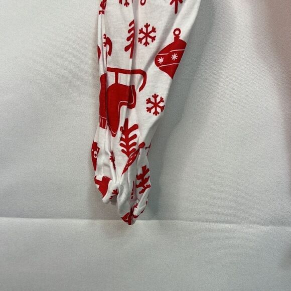 Carter’s cotton red and white sleep and play holiday size 9 months NWT - Picture 5 of 14